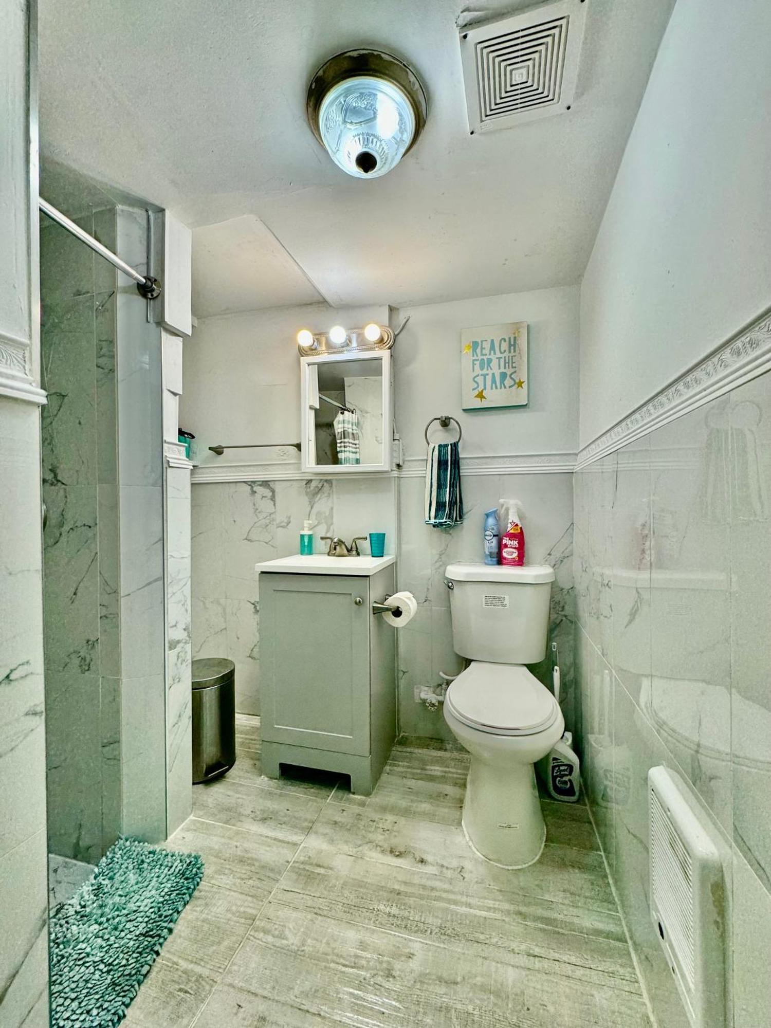 Private Tiny Room On The 1St Floor With Shared Bathroom Near Airport And Downtown Seattte Seattle Luaran gambar
